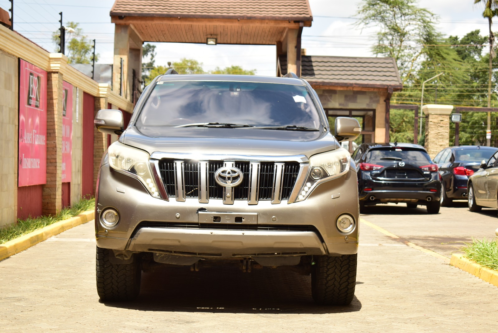 Toyota landcruiser VX 2010 model