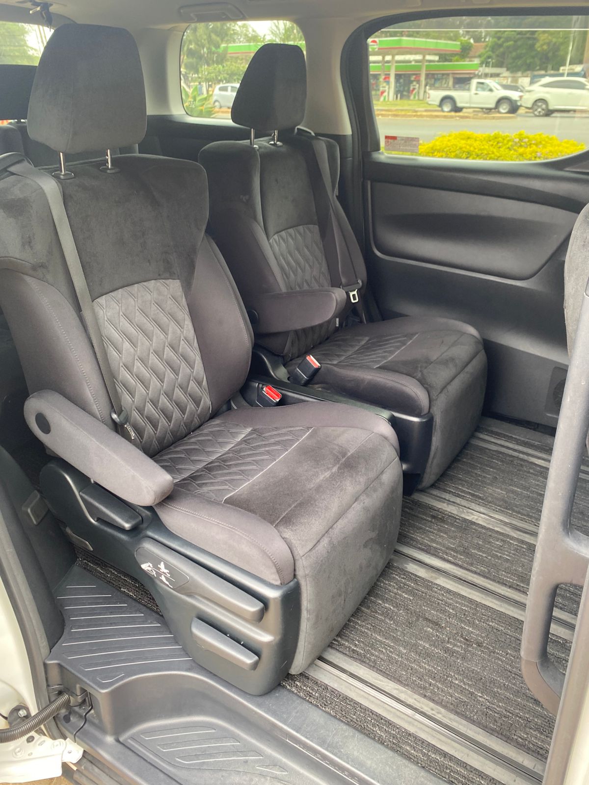 Toyota Alphard 2018