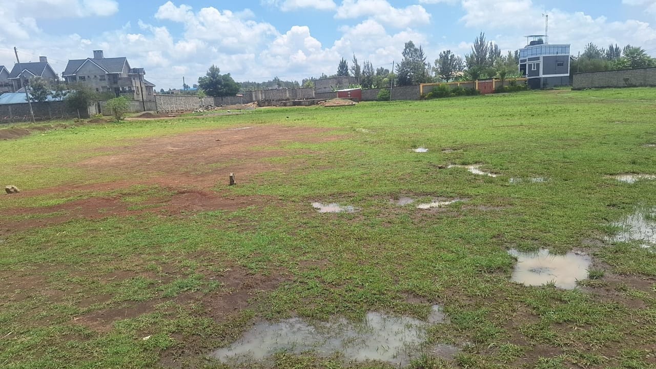 100*100 plot for sale