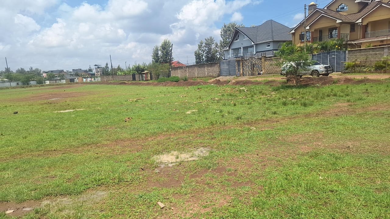 100*100 plot for sale