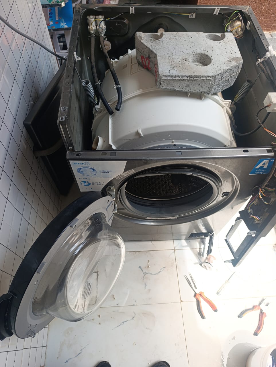 Electronic repairs & accessories