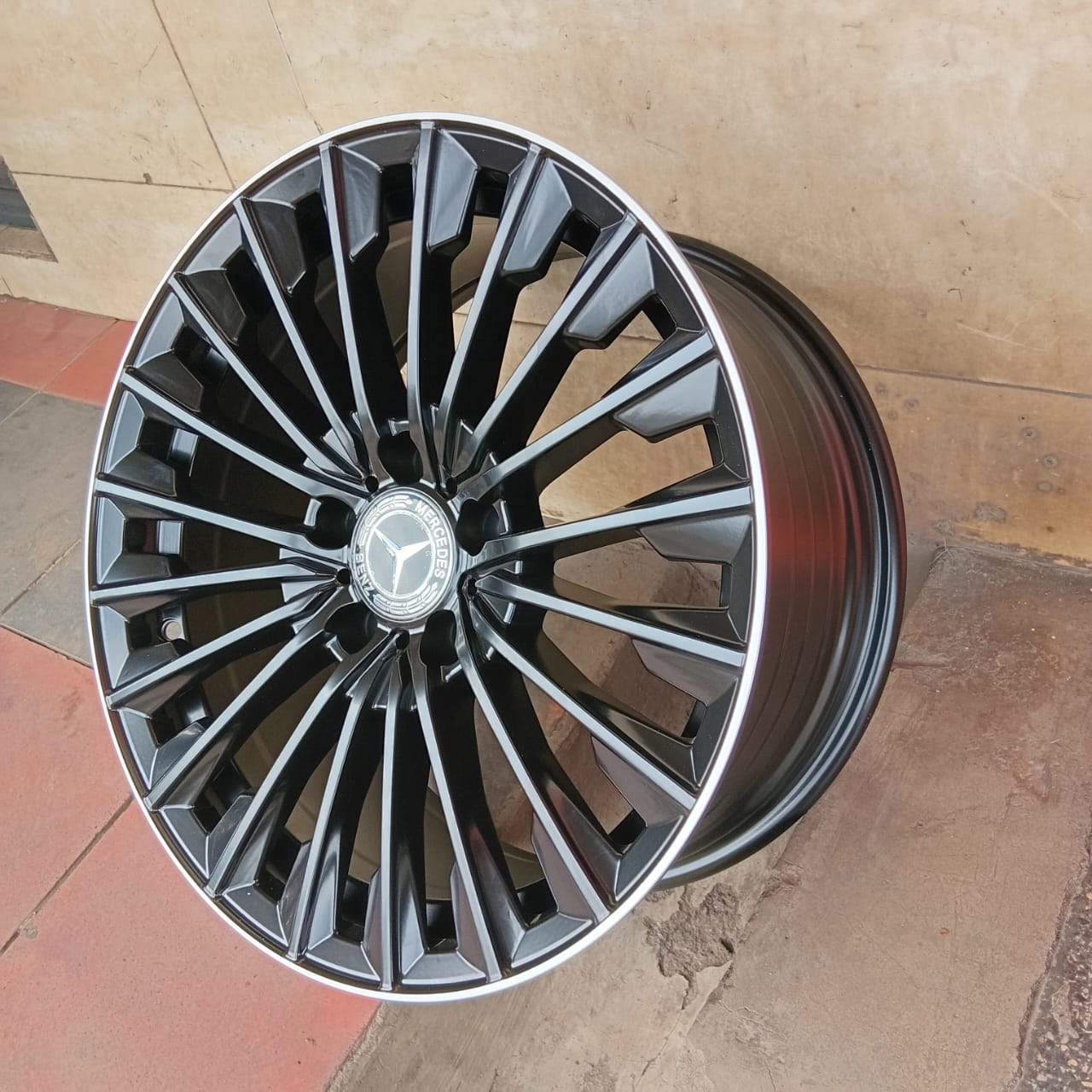 Size 18/5/112 sports rims