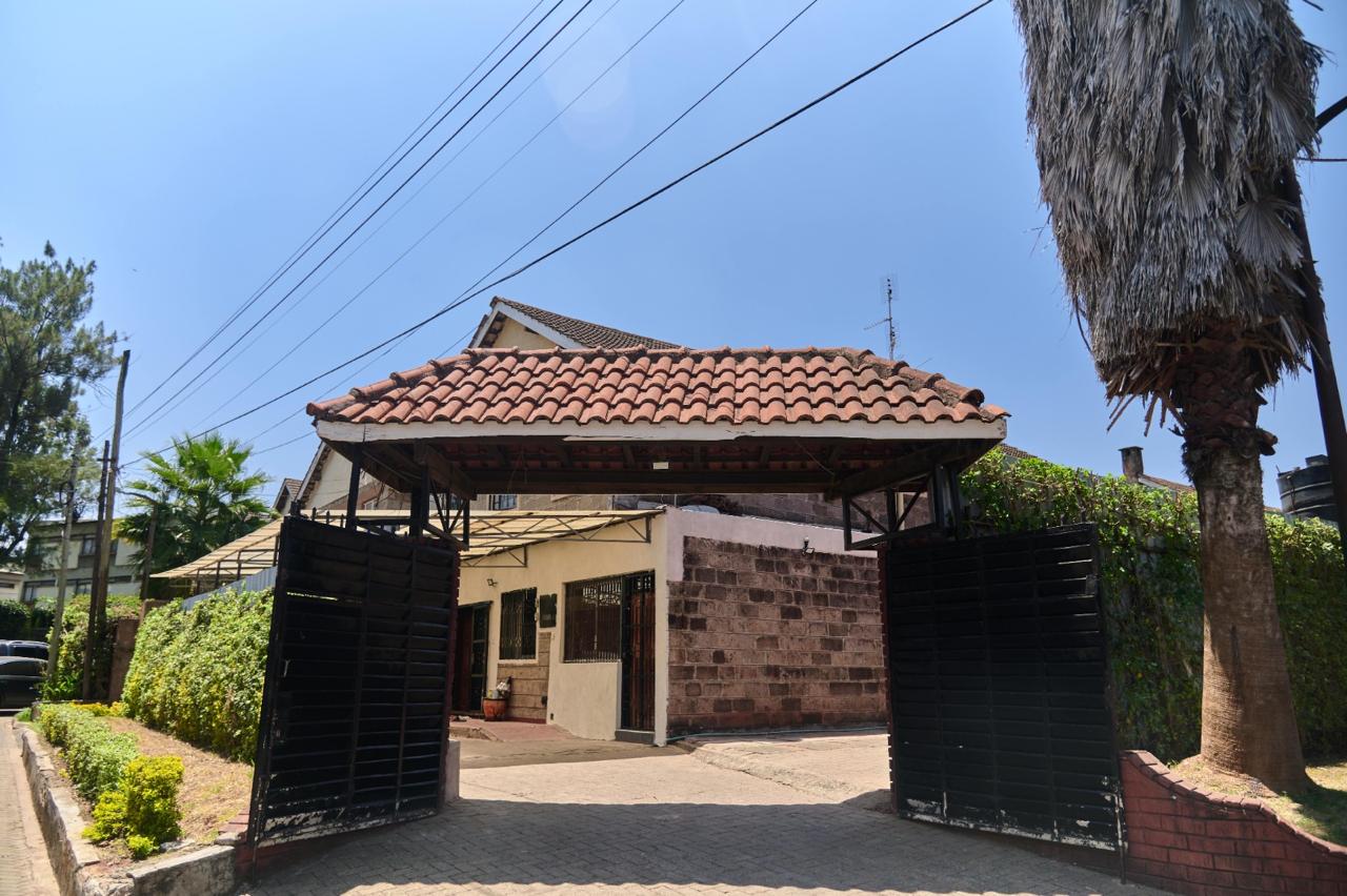 4BR MAISONETTE WITH EXTENSION – JAMBO ESTATE, LANGATA (HSE 975)