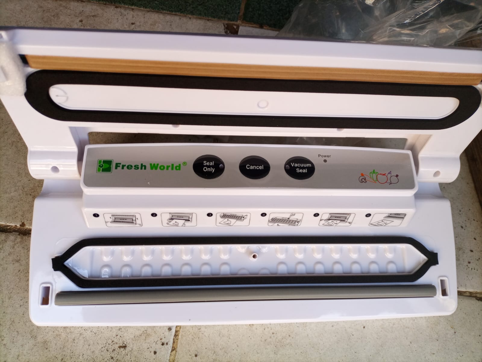 Vacuum sealer