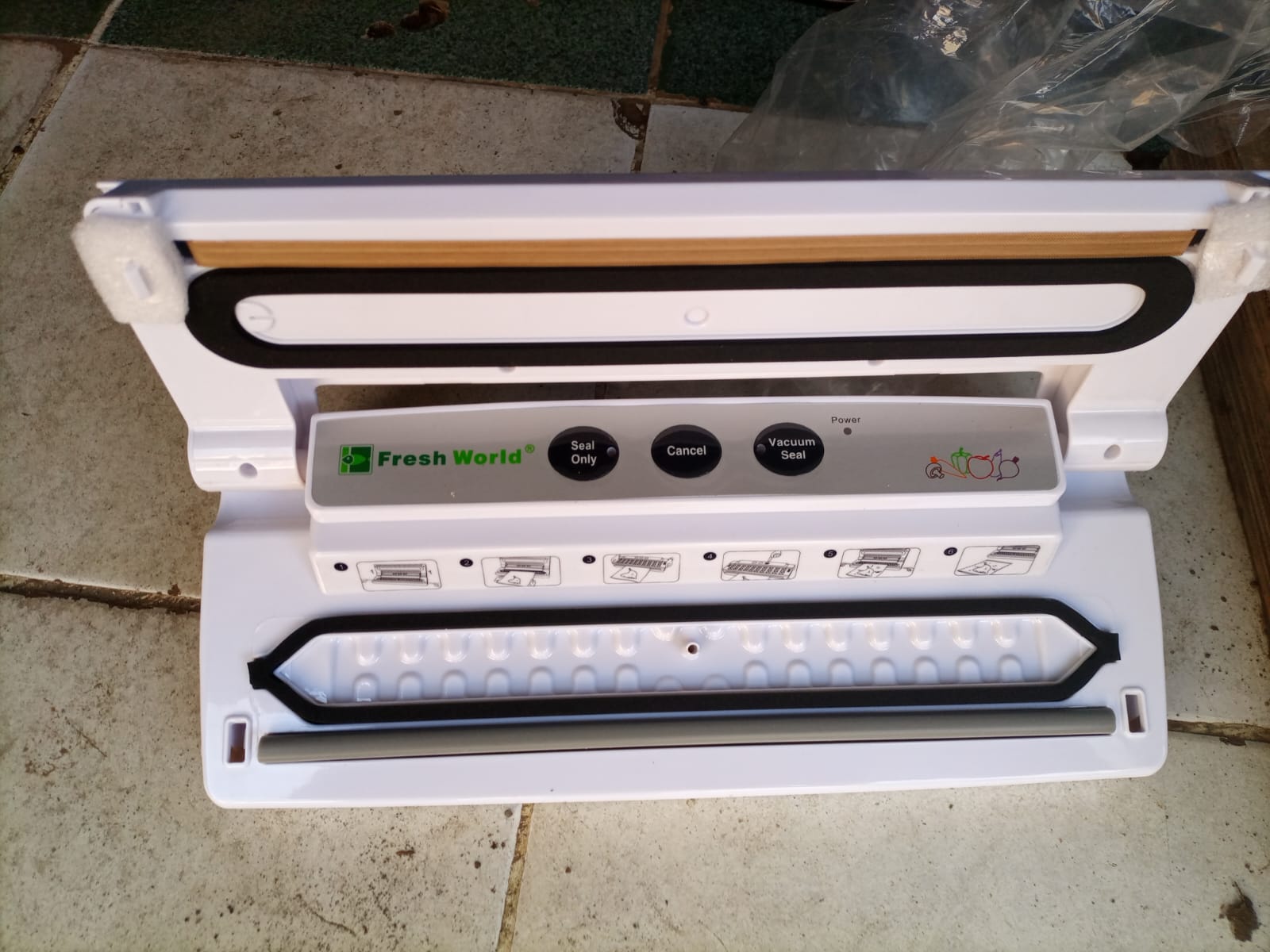 Vacuum sealer
