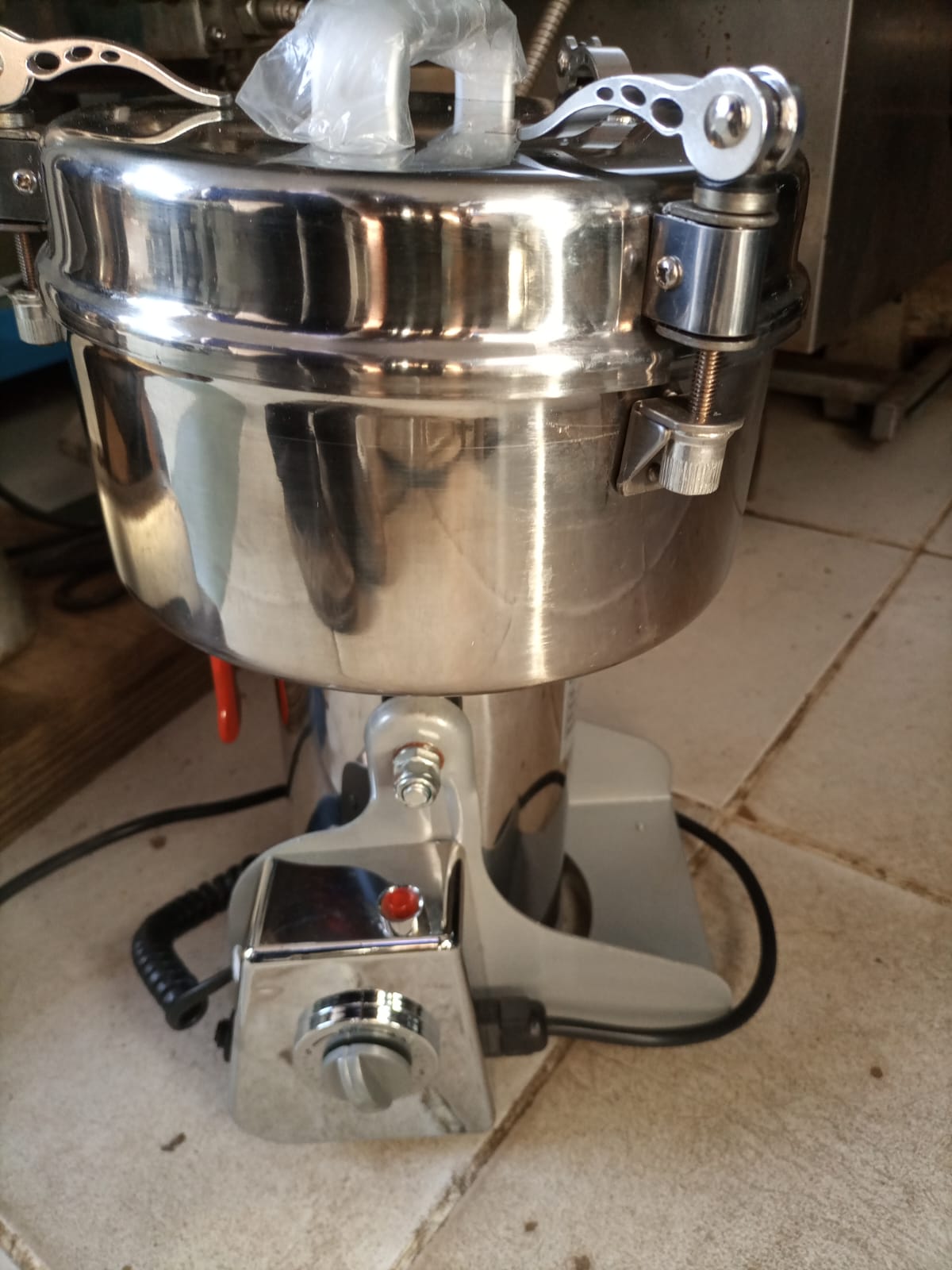 Grinding machine