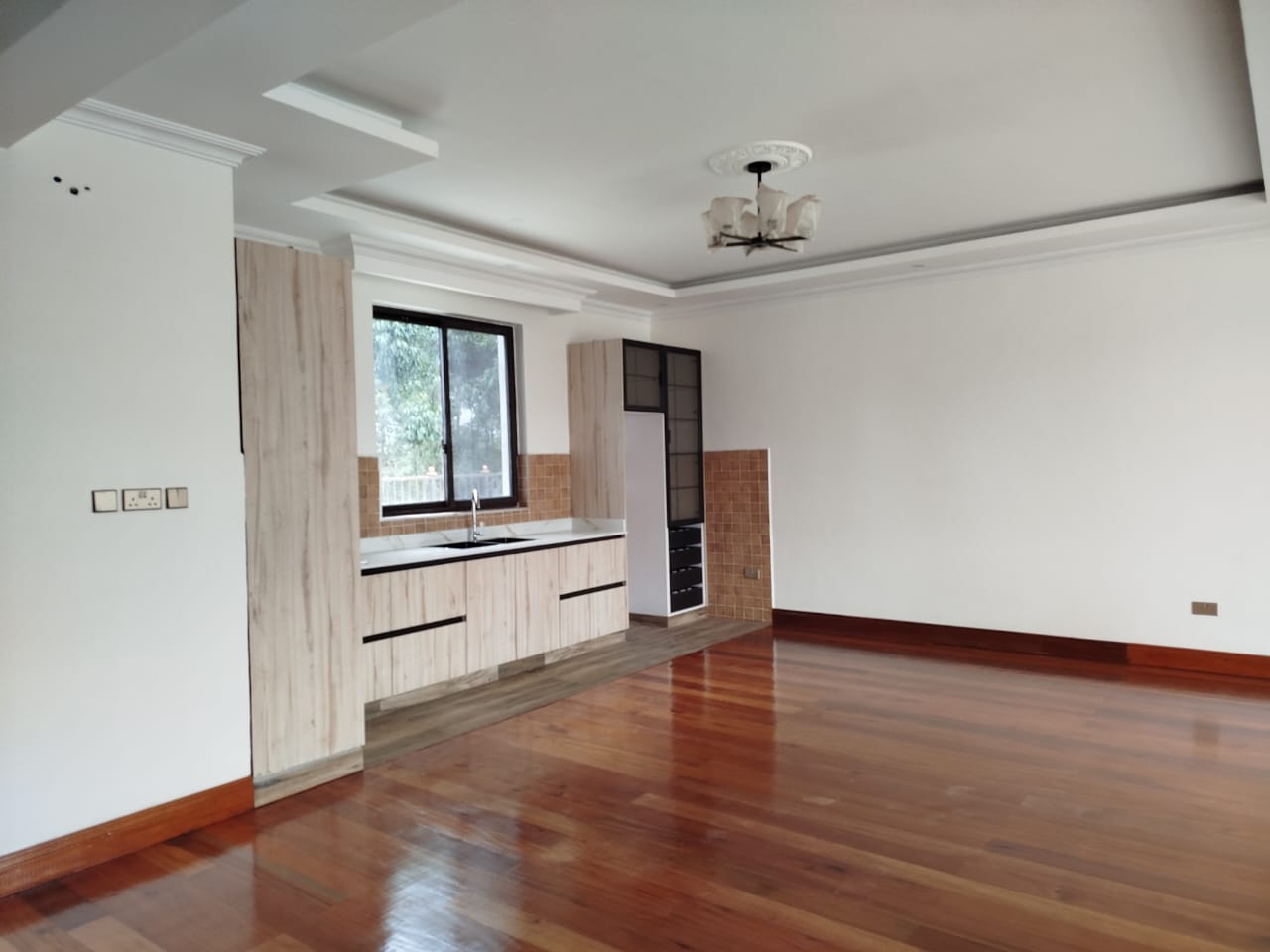 7 bedroom property for rent