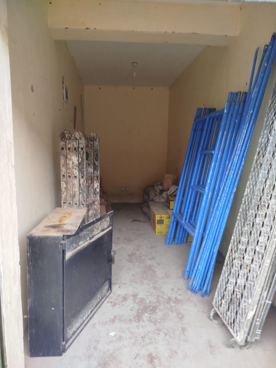 commercial stall spaces