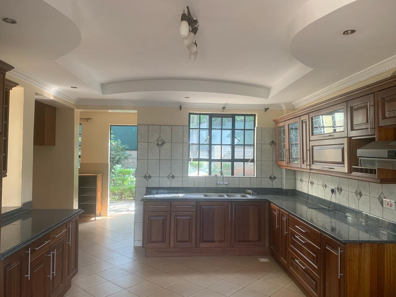 4 bedroom mansionette for rent