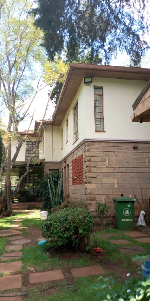 4 bedroom in Karen for rent