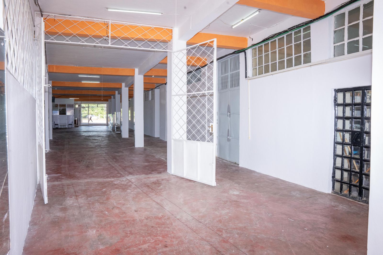 Commercial property for lease