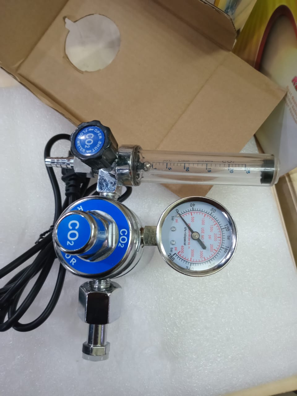 CO2 gas regulator