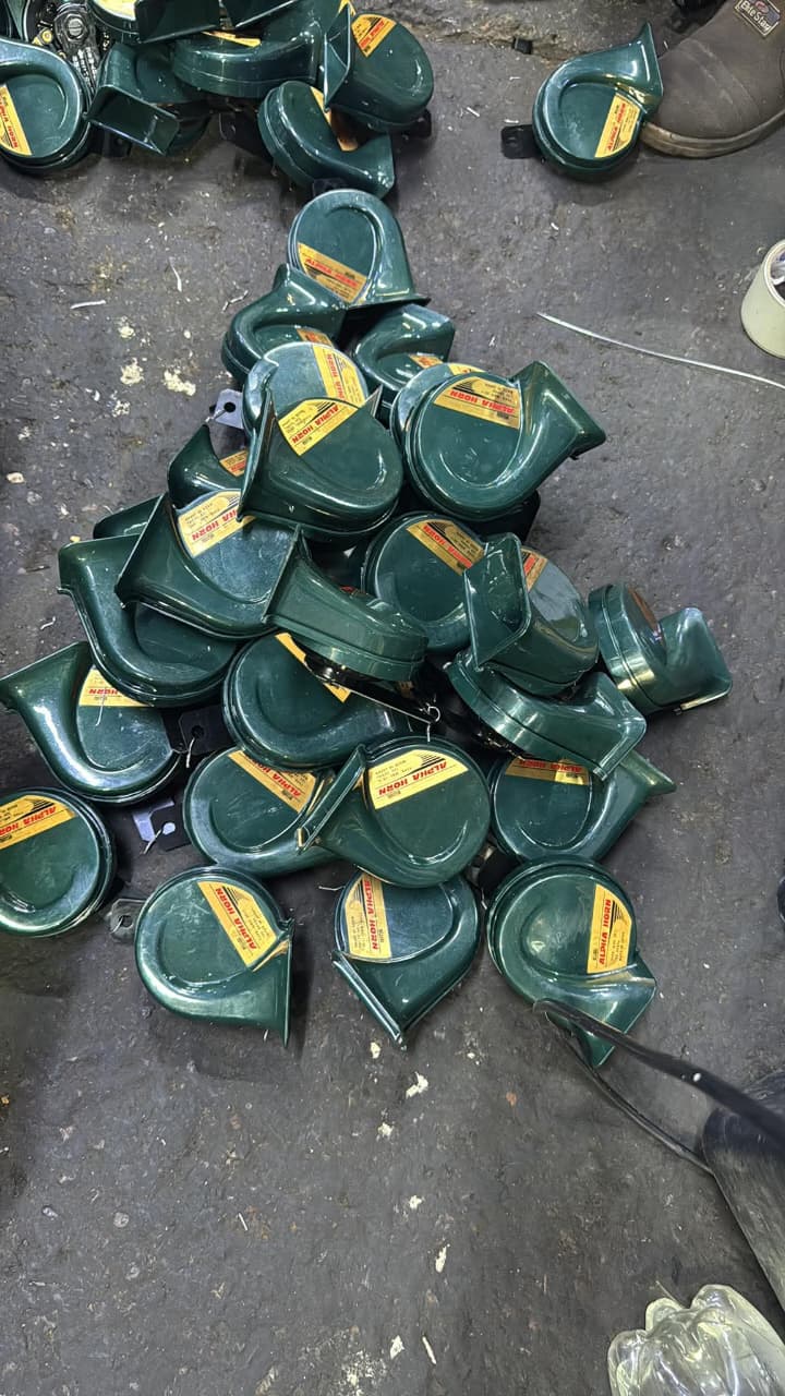 Toyota harrier hooting device