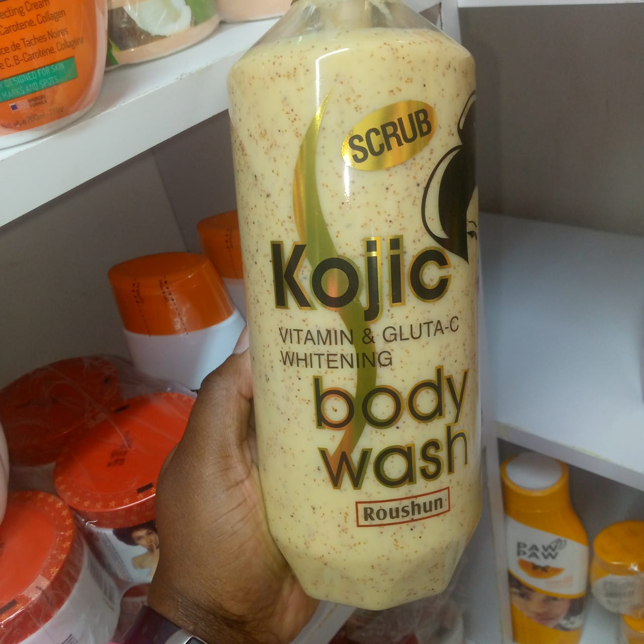 Kojic body scrub