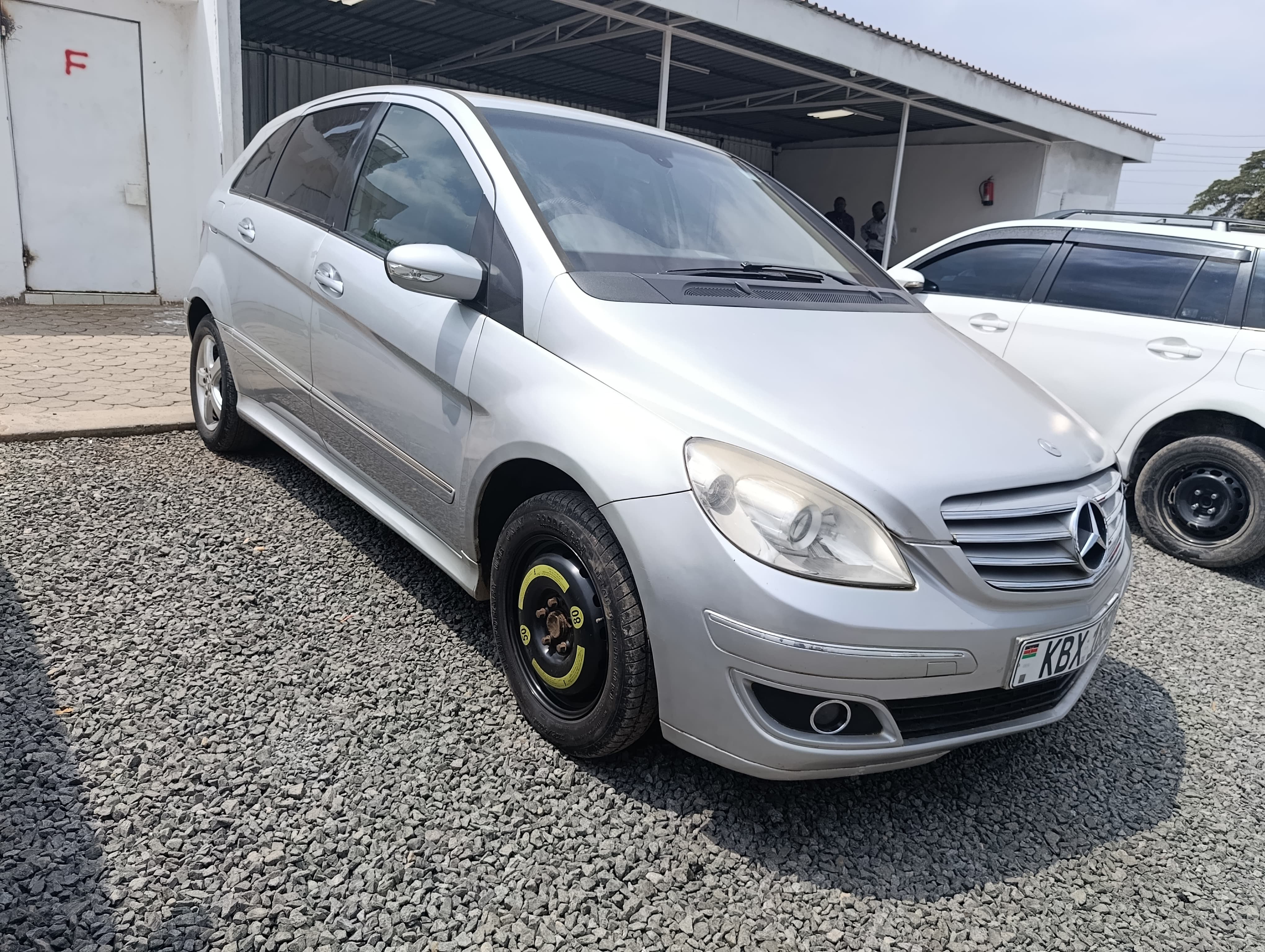 Mercedes Benz B170
