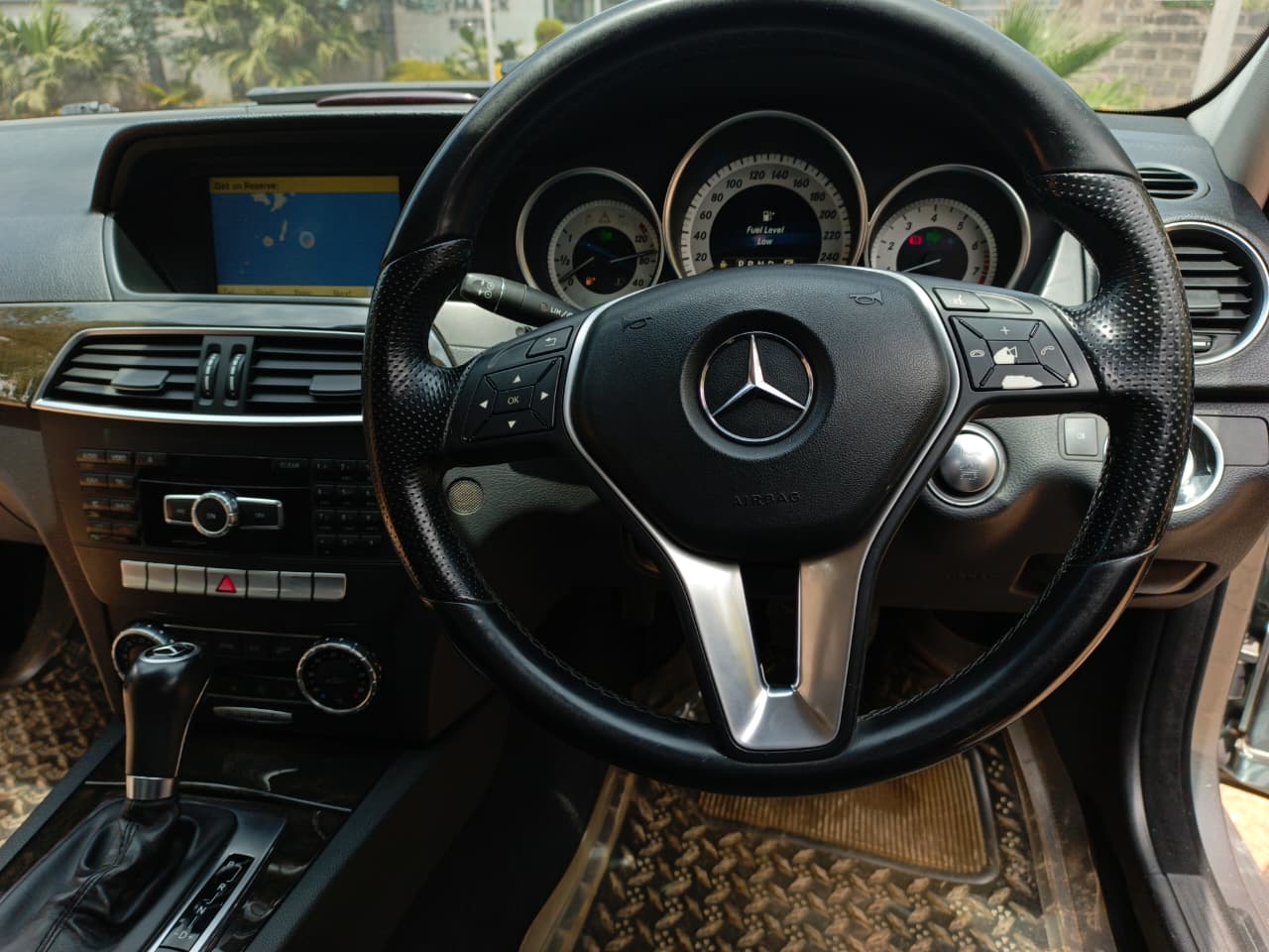 Mercedes Benz C200