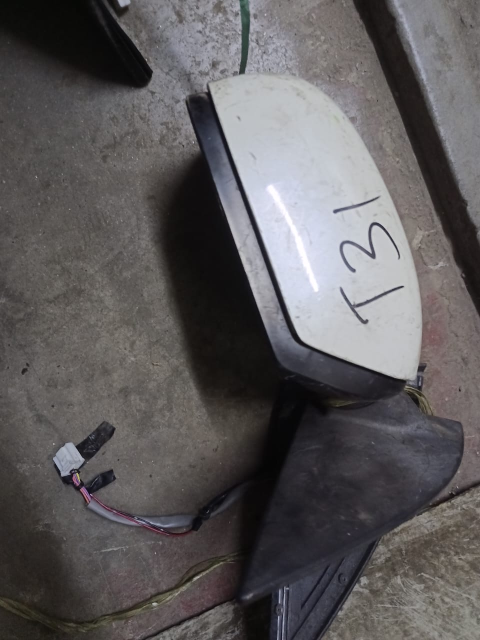 Xtrail nt31 side mirror