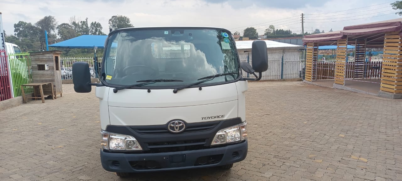 Toyota ace medium truck