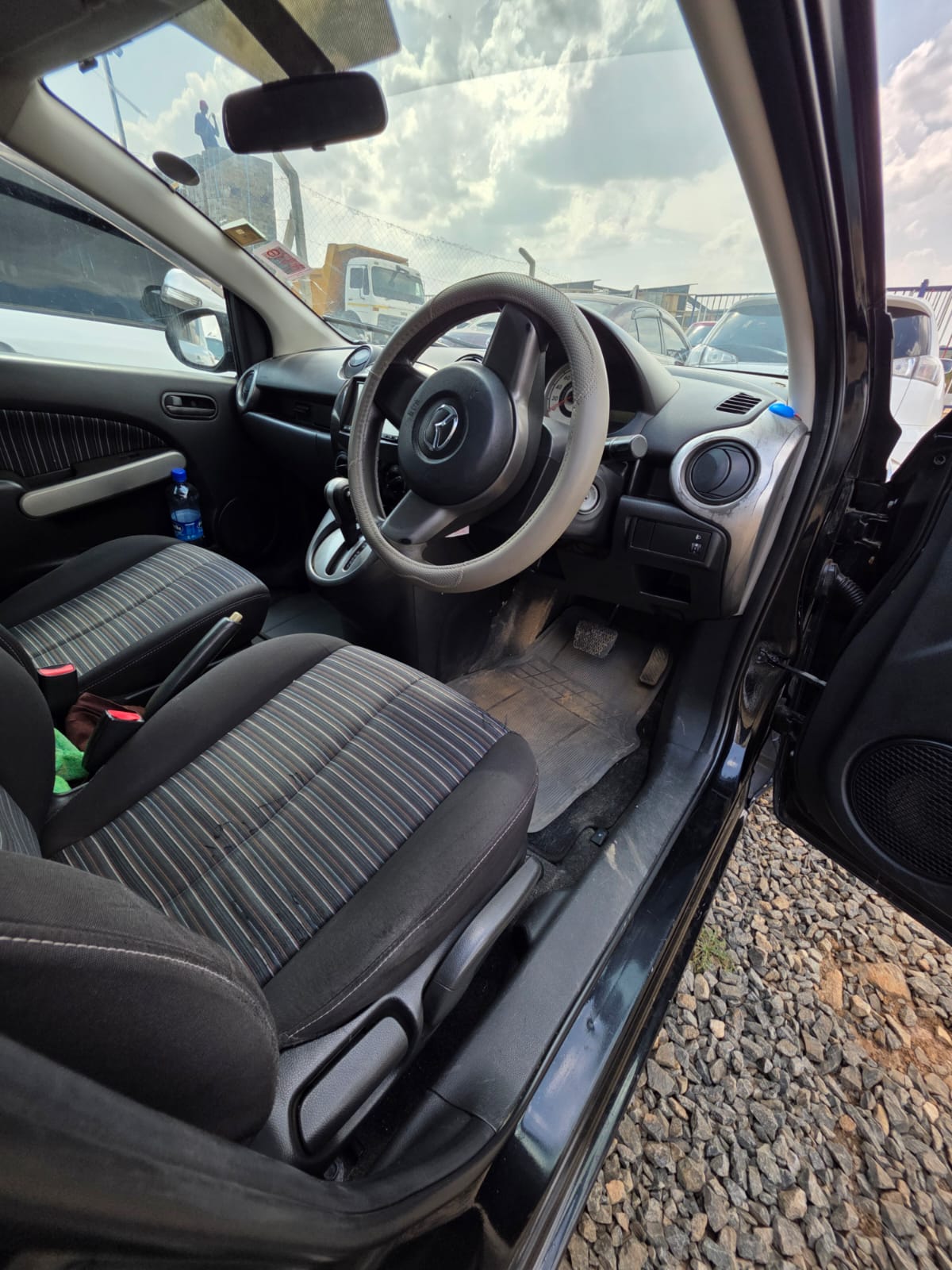 2011 Mazda Demio