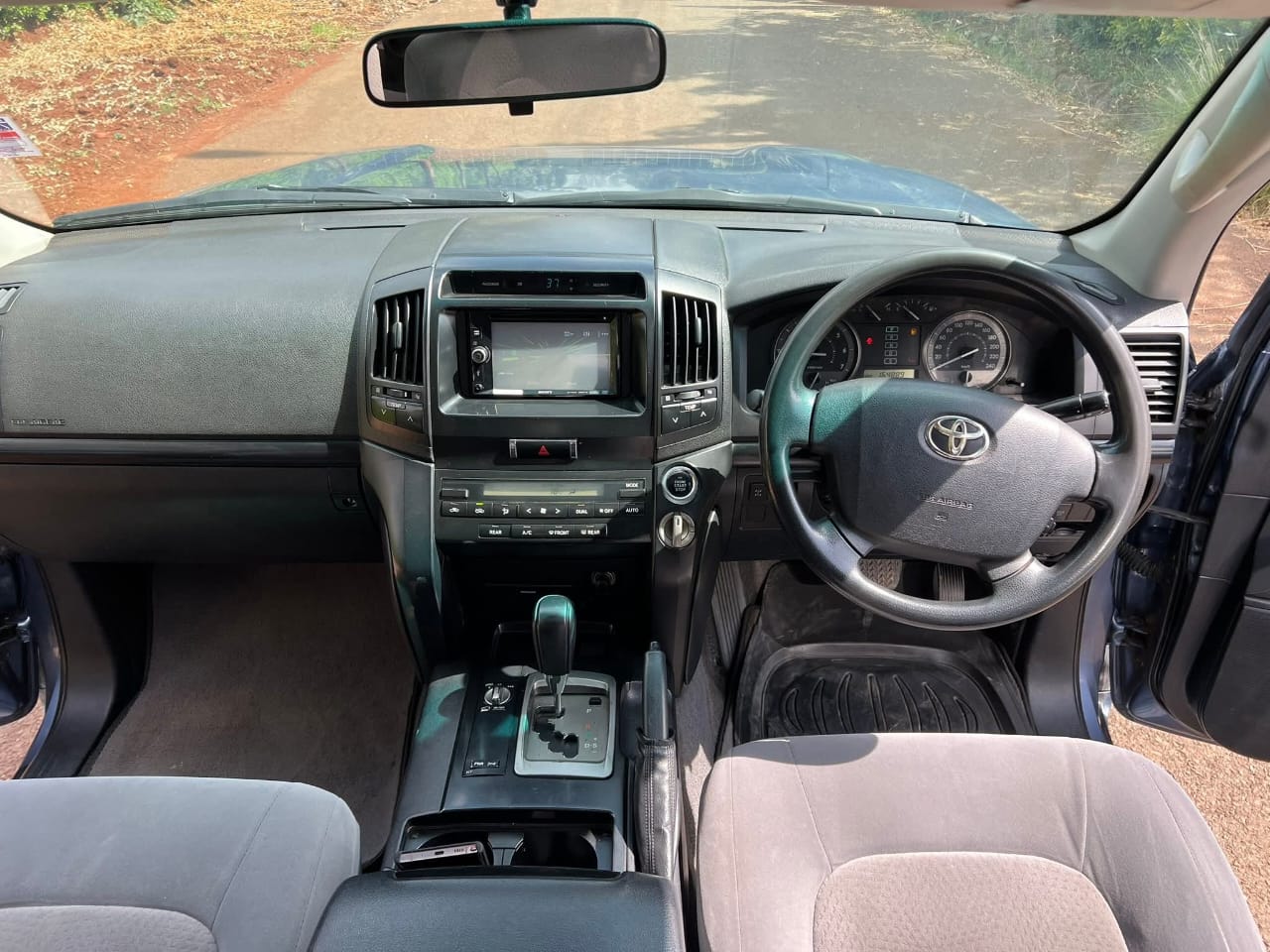 Toyota Landcruiser V8 (2010) – 4700cc Petrol | KSh 4M Negotiable