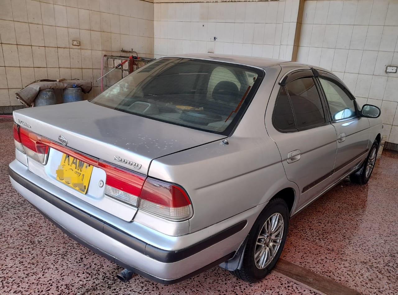 Nissan B15