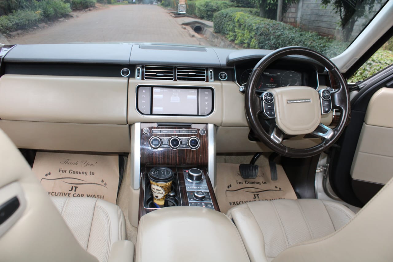 💥 2015 Range Rover Vogue SE – Luxury, Fully Loaded, CBD Nairobi 💥