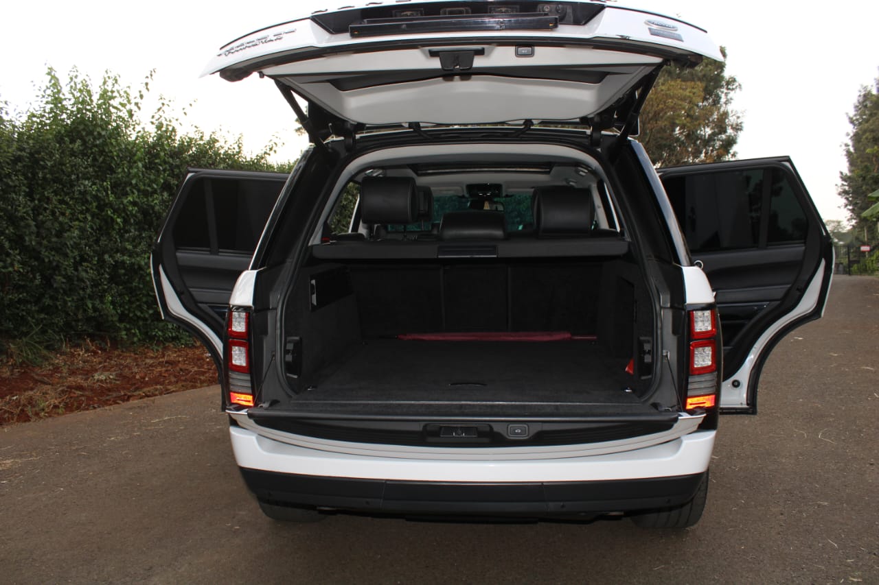 💥 Range Rover Vogue 2016 – 3000CC Diesel, Sunroof, Low Mileage 💥
