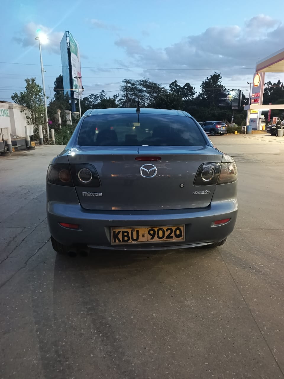 💥Mazda Axela 1500CC💥 Safi, Low Mileage – KES 420,000