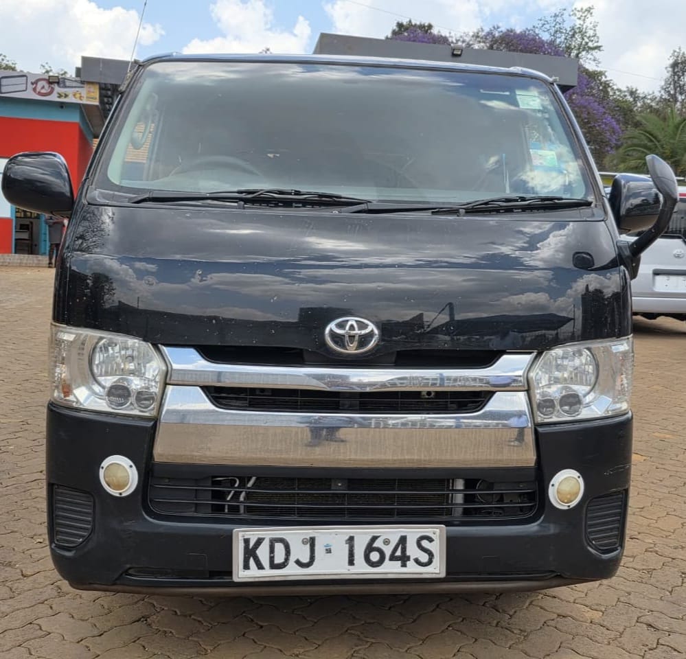 💥Toyota Hiace 7L 2015💥 3000CC Diesel, 11-Seater, Automatic – KES 2,350,000