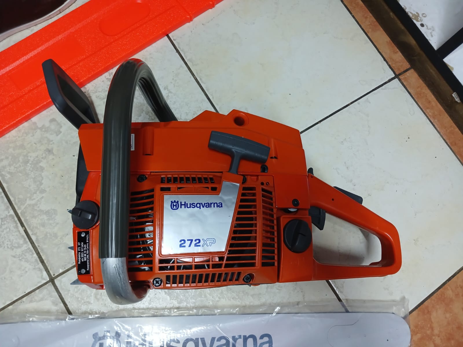 Husqvarna 272 chainsaw