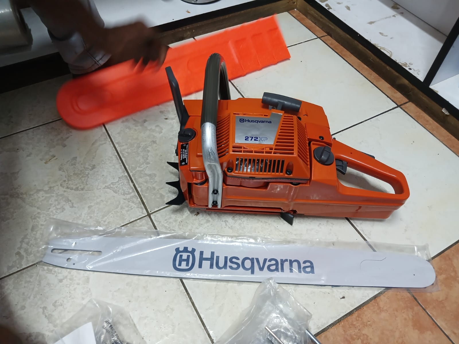 Husqvarna 272 chainsaw