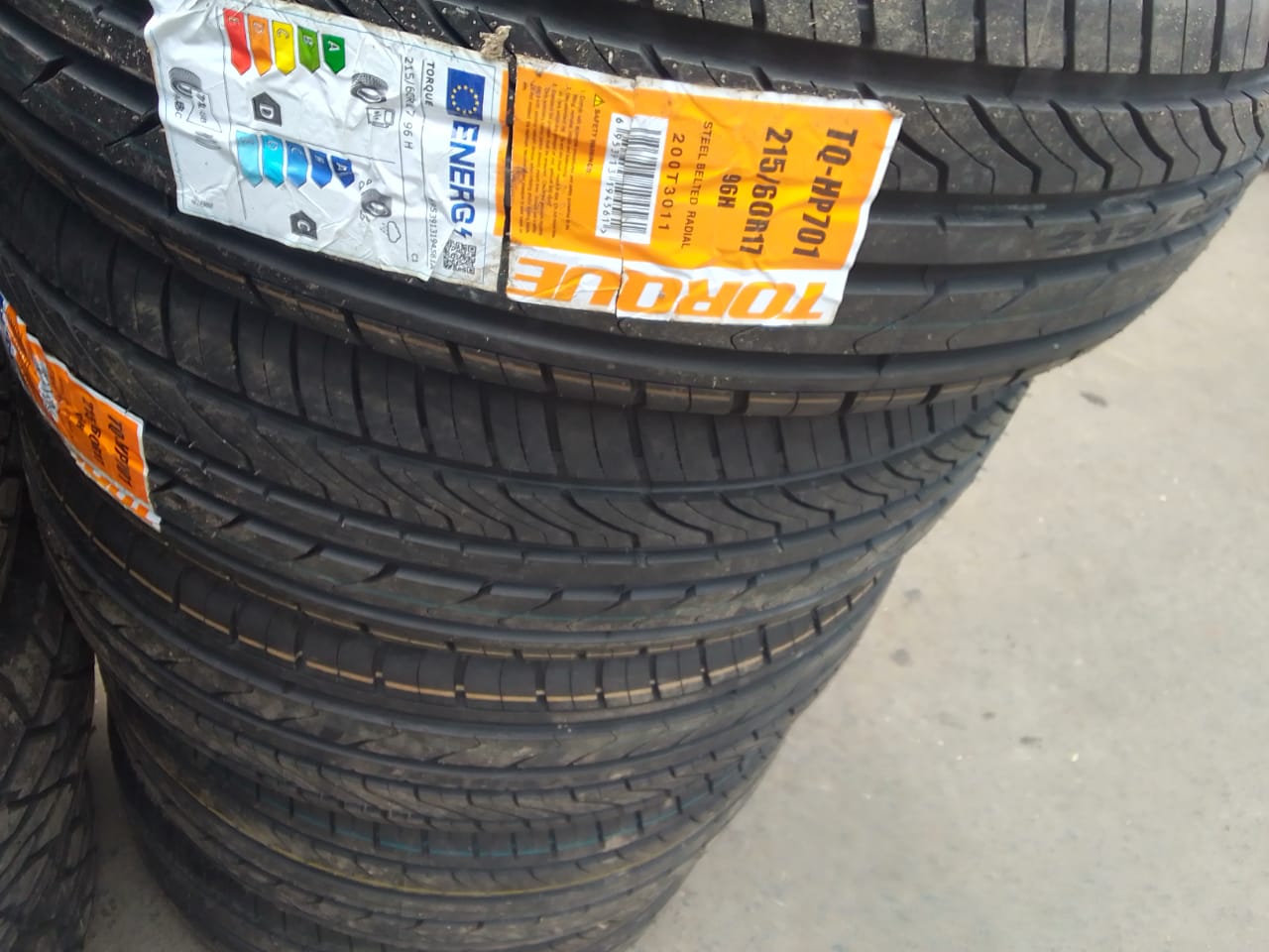 215/60R17 tyres