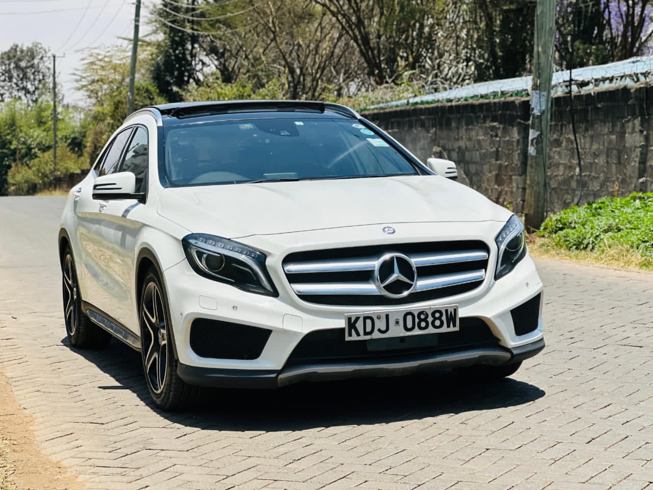 Mercedes GLA250 – 2015 | 1600cc Petrol | Full Spec | KES 2.3M