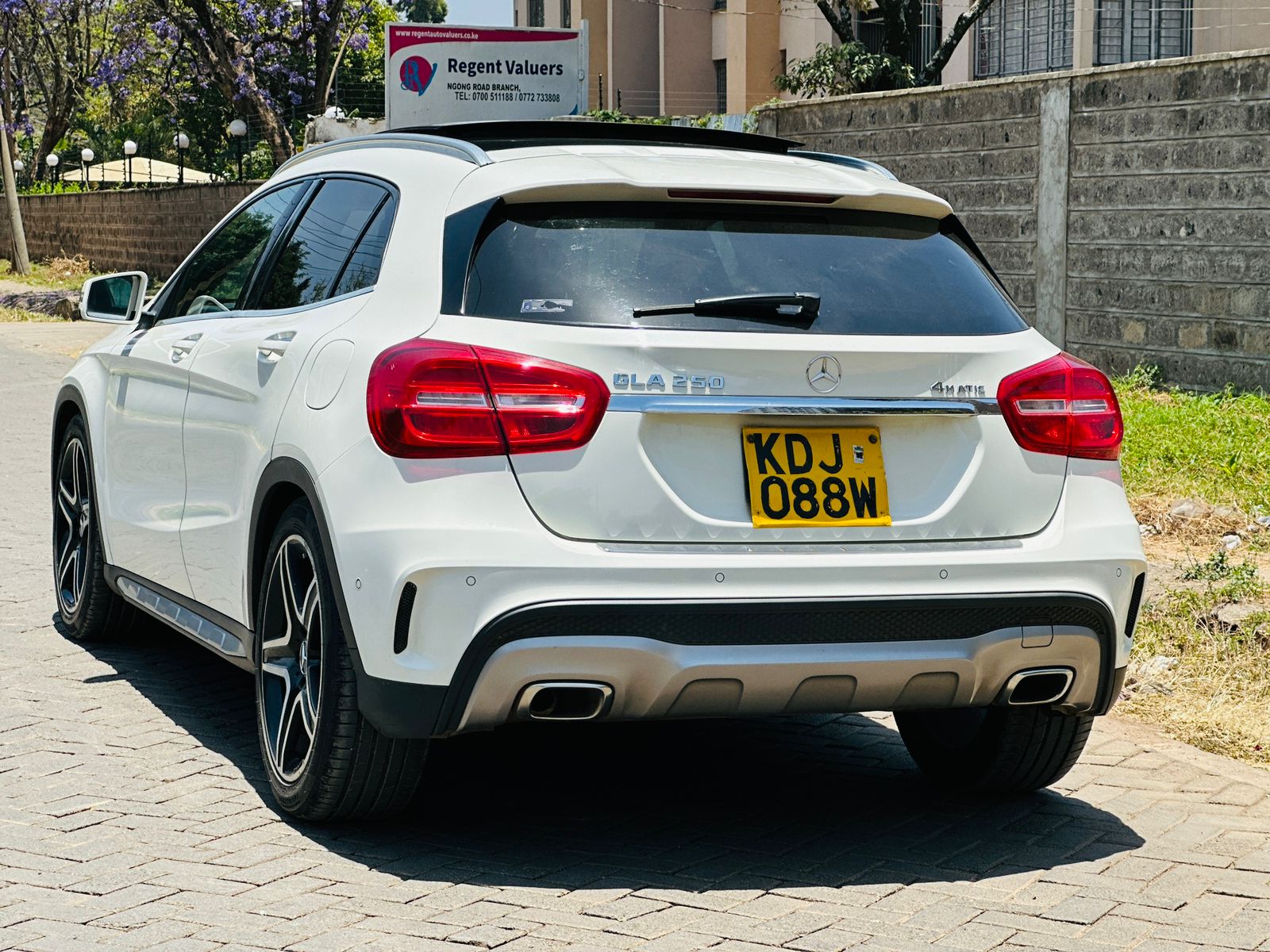 Mercedes GLA250 – 2015 | 1600cc Petrol | Full Spec | KES 2.3M