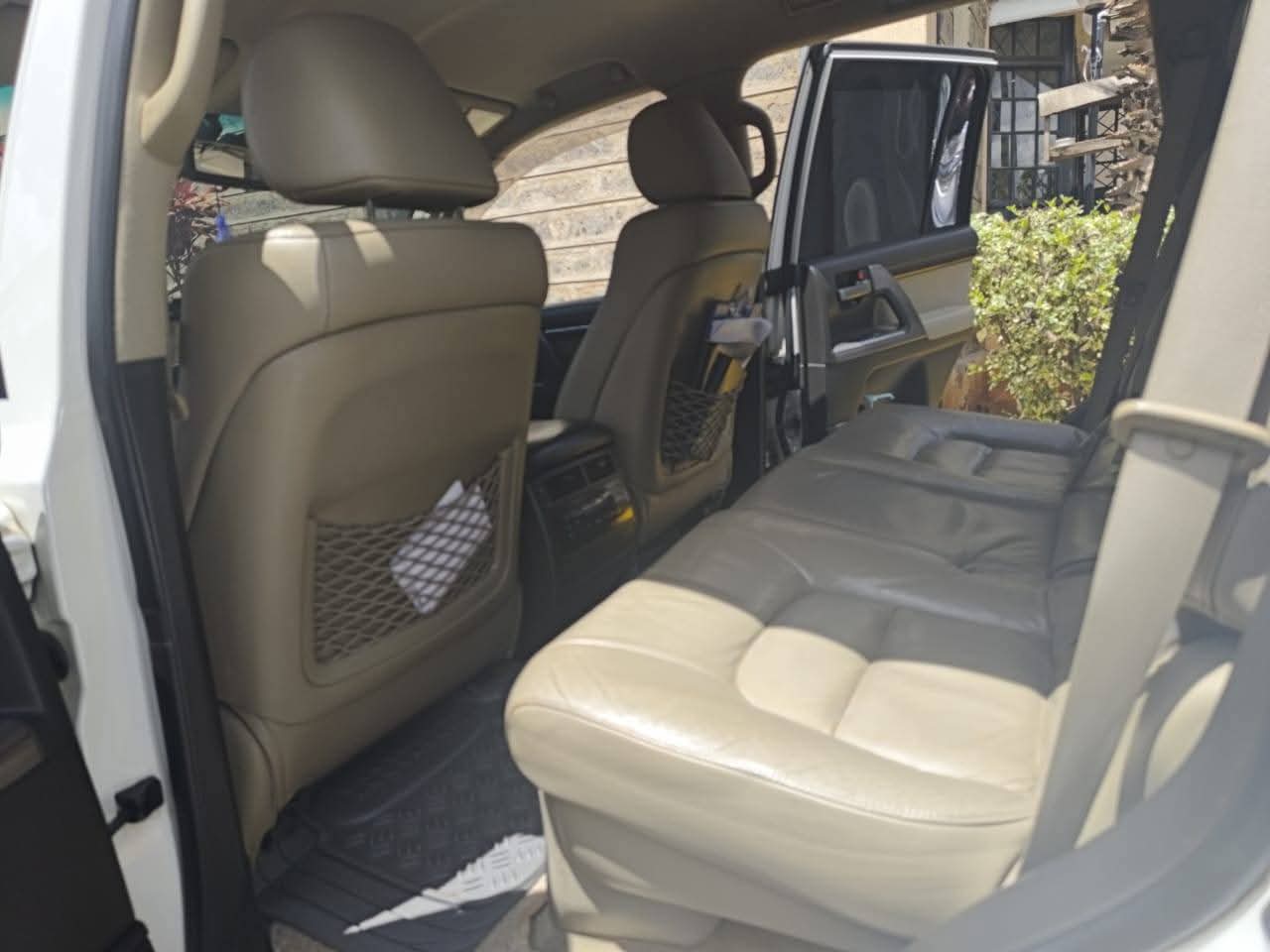 Toyota Land Cruiser V8 – 2008 | 4650cc Petrol | Fully Loaded | KES 3.2M (Negotiable)