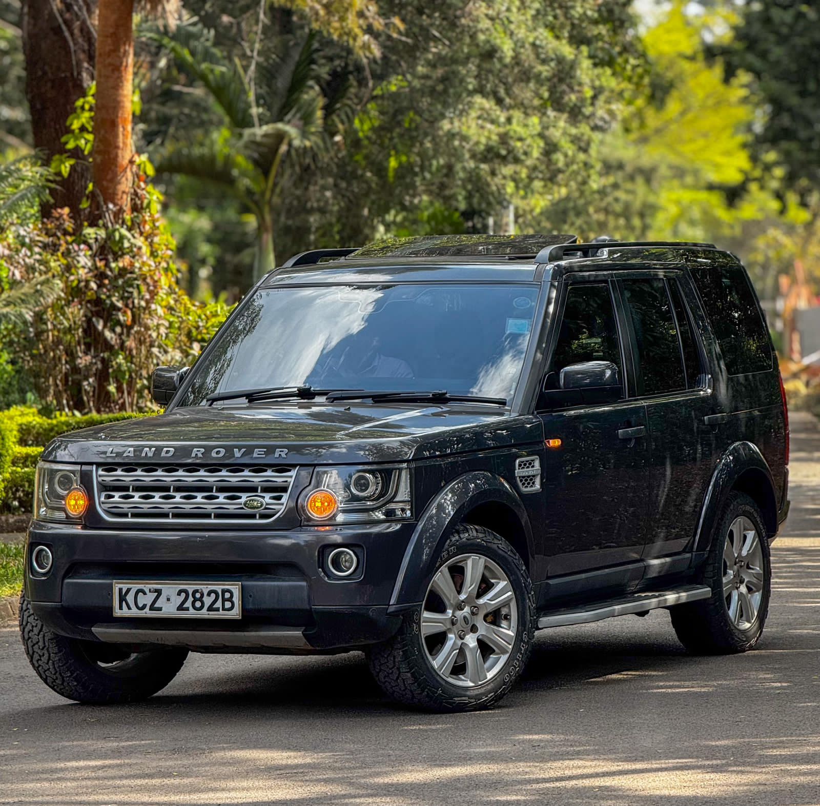 Land Rover Discovery – 2013 | SDV6 | 3000cc Diesel | 7-Seater | KES 3.3M