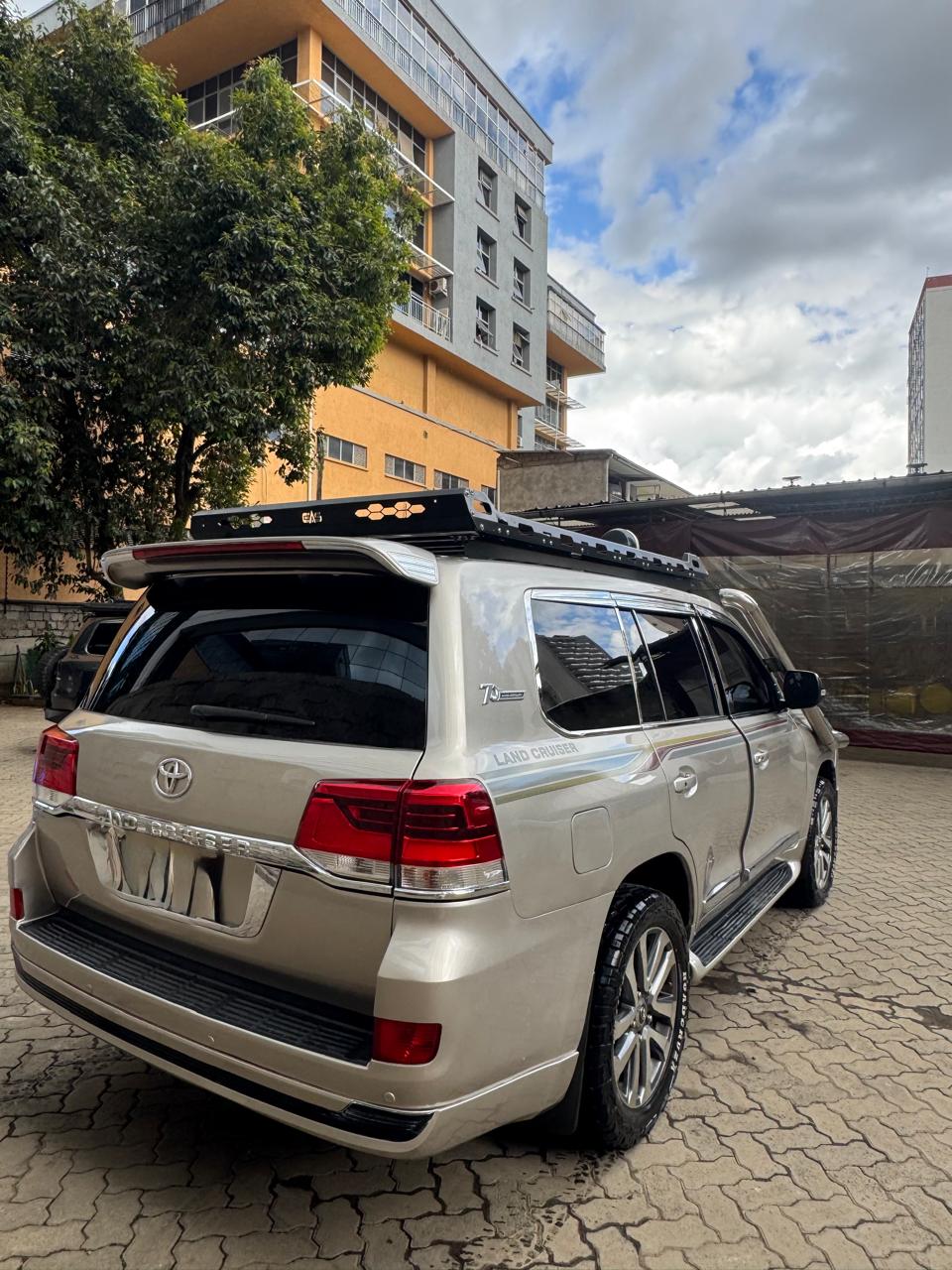 Toyota Land Cruiser V8 – 2008 Facelift | Fully Loaded | KES 4M