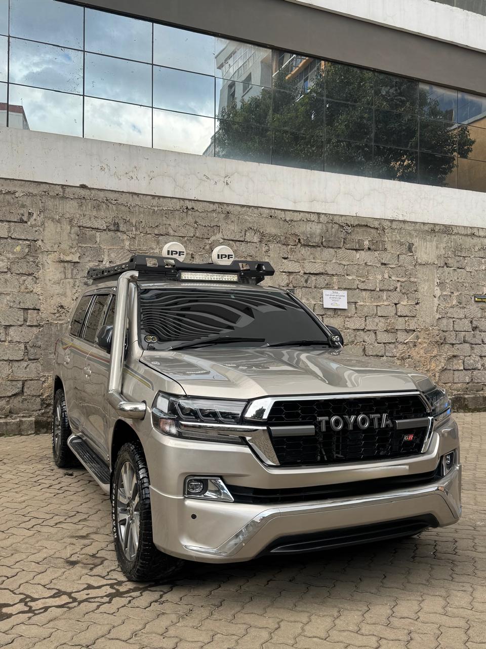 Toyota Land Cruiser V8 – 2008 Facelift | Fully Loaded | KES 4M