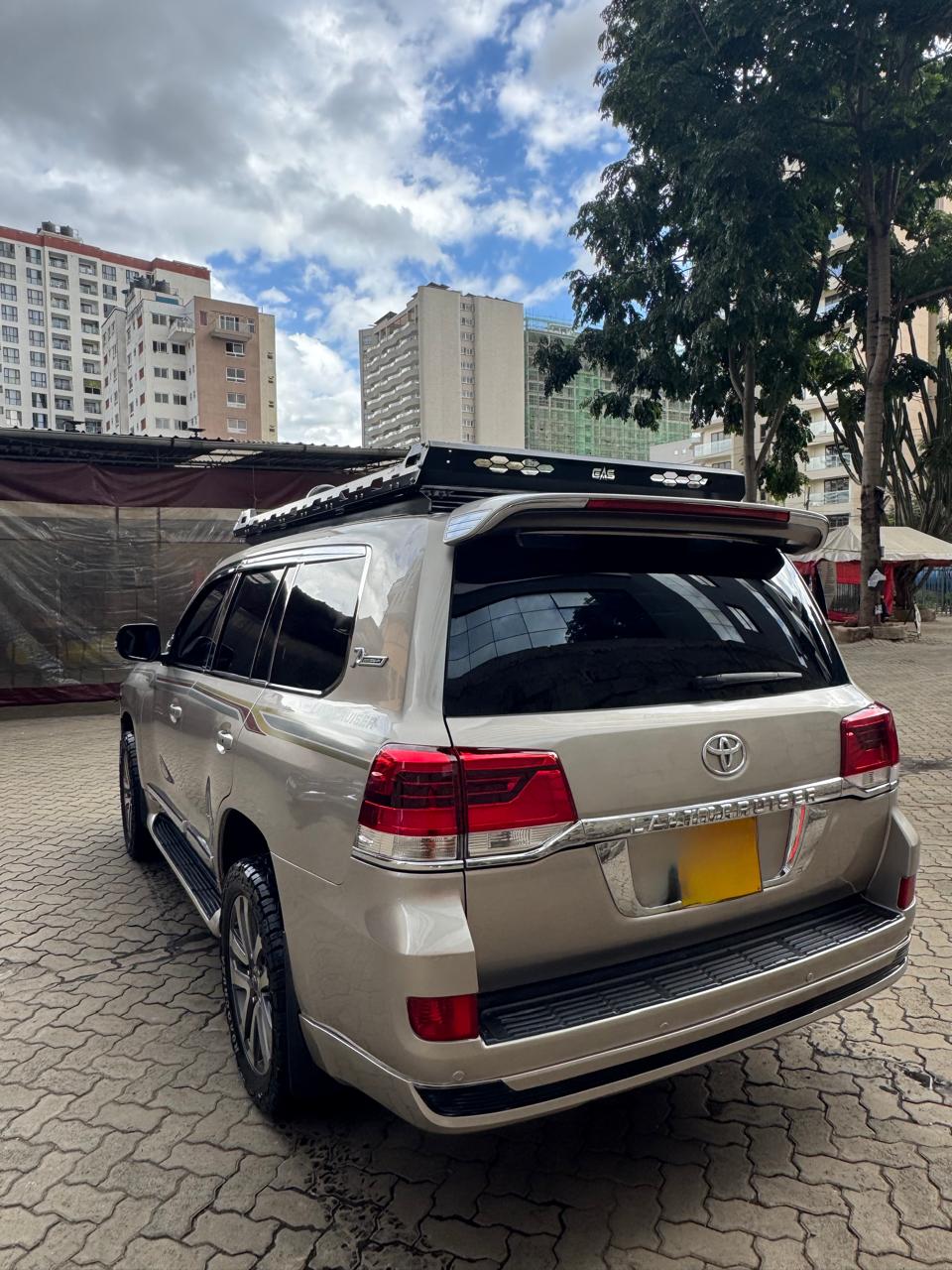 Toyota Land Cruiser V8 – 2008 Facelift | Fully Loaded | KES 4M