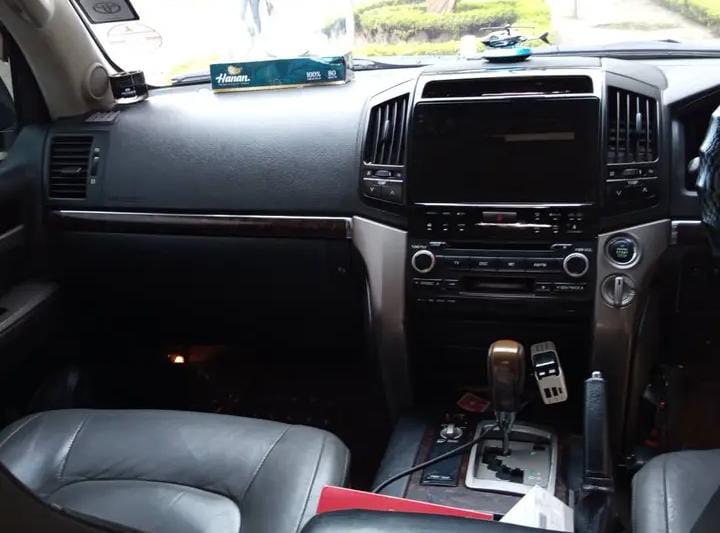 Toyota Land Cruiser V8 – 2009 | 200 Series | Petrol | KES 2.85M (Negotiable)