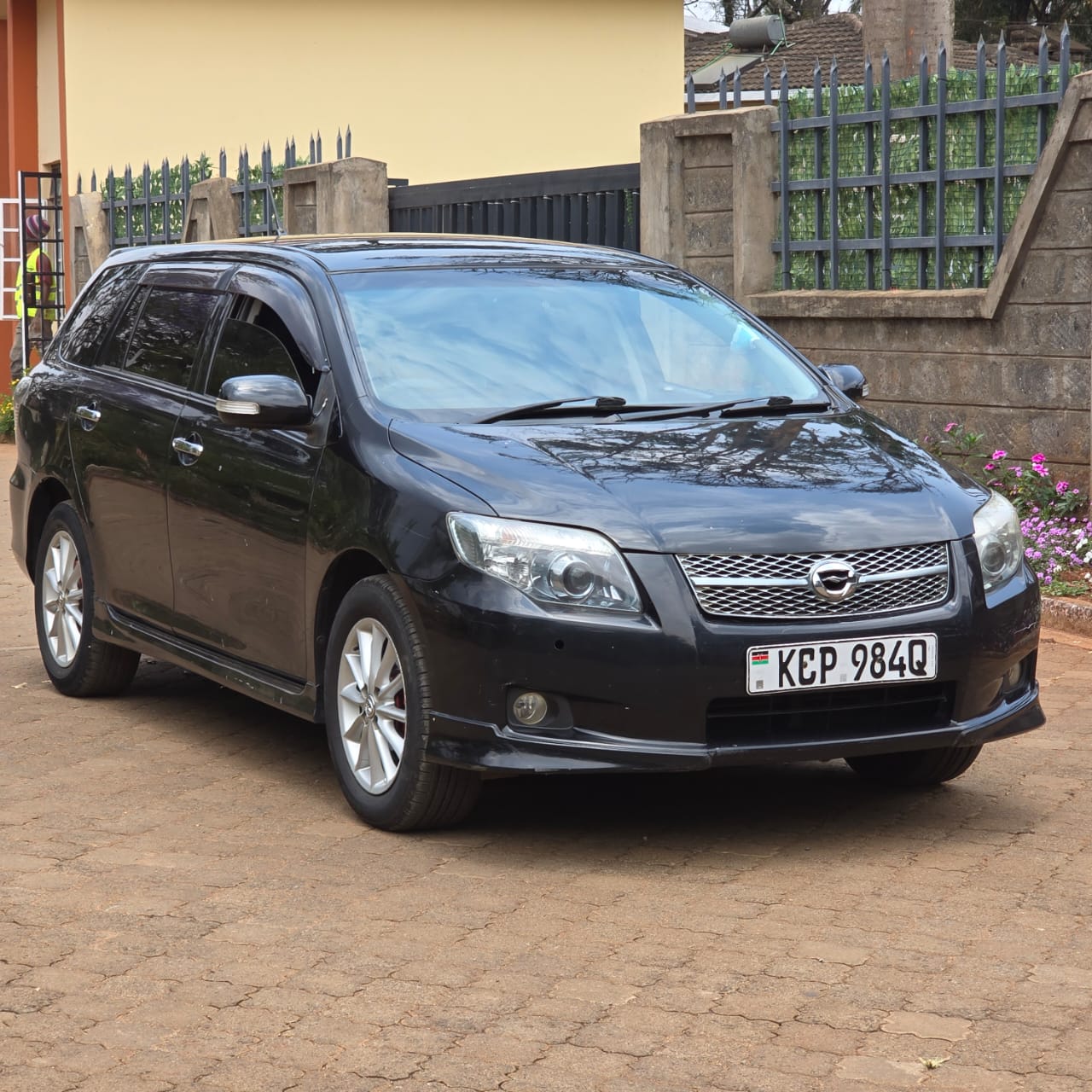 2010 Toyota fielder x202 Trim