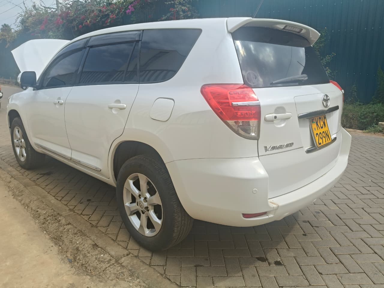 Toyota Vanguard 2013
