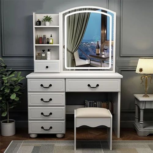 Modern Dressing Mirror with Stool – Ksh 30,000