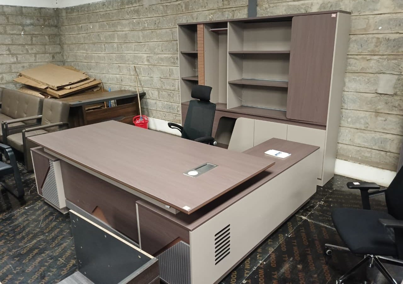 Executive Office Desk – Ksh 80,000 | Free Delivery in Nairobi!
