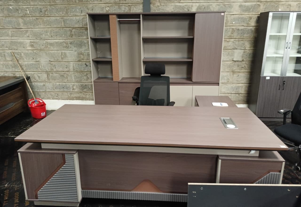 Executive Office Desk – Ksh 80,000 | Free Delivery in Nairobi!
