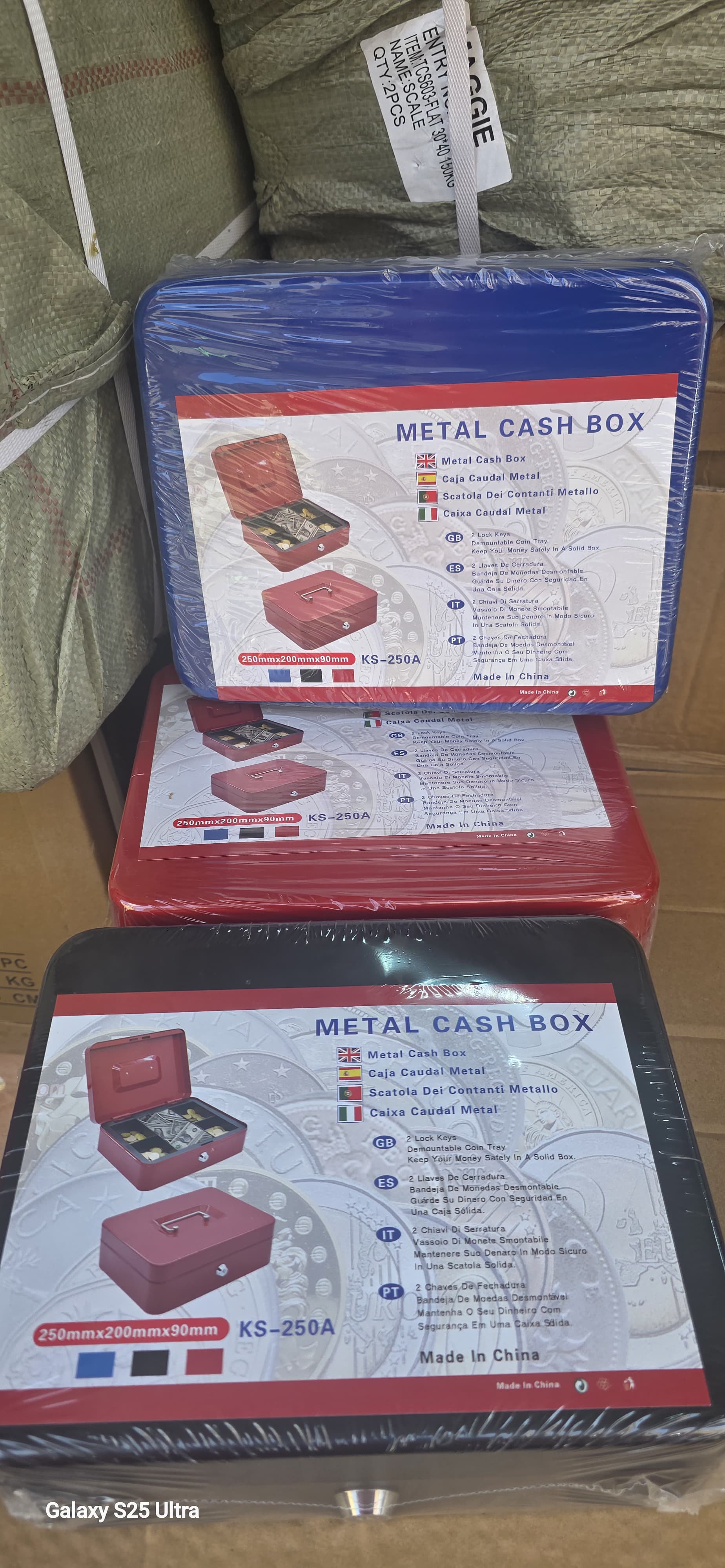 Metalic cash box  300A