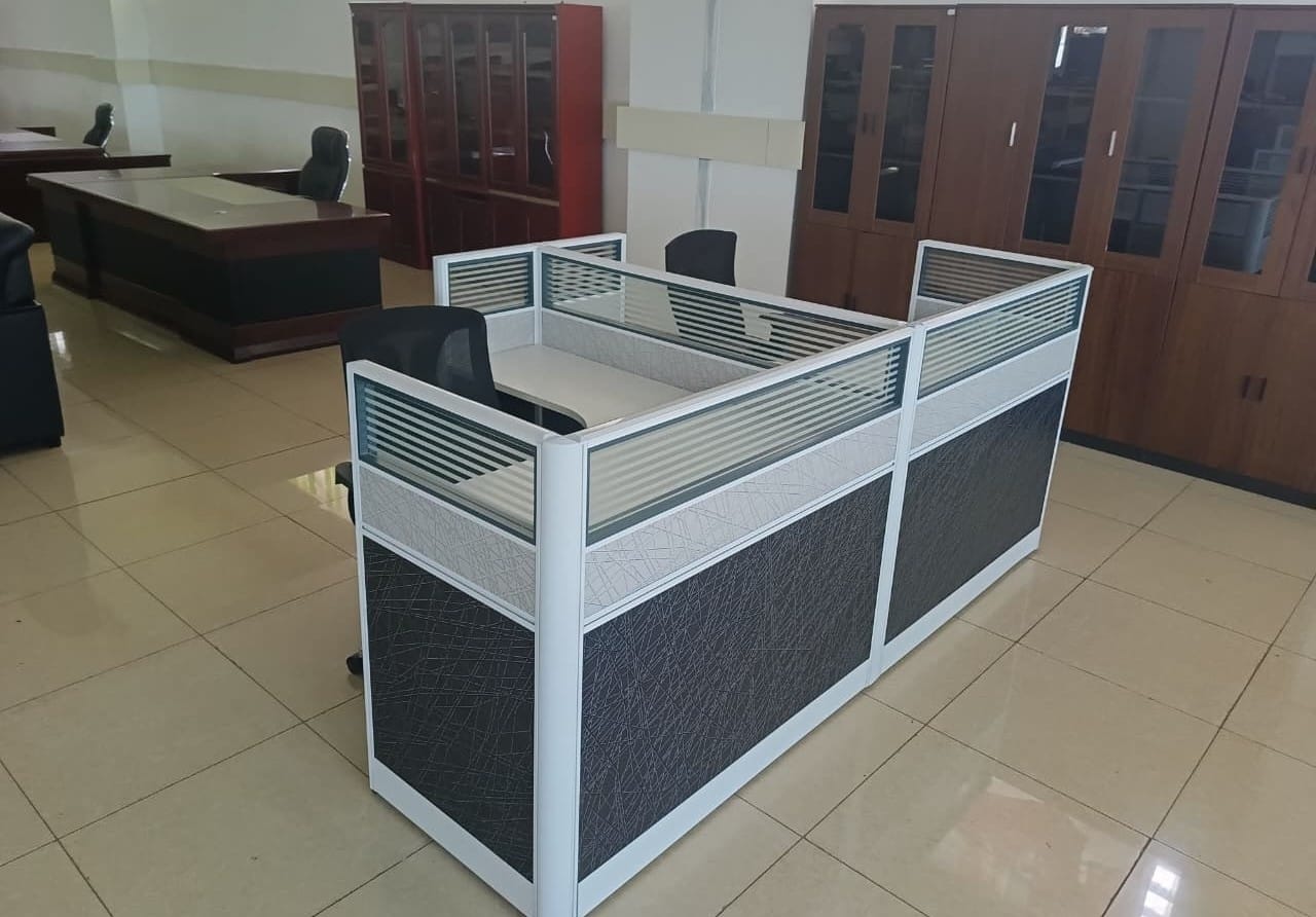 Modern Working Desk – Ksh 92000