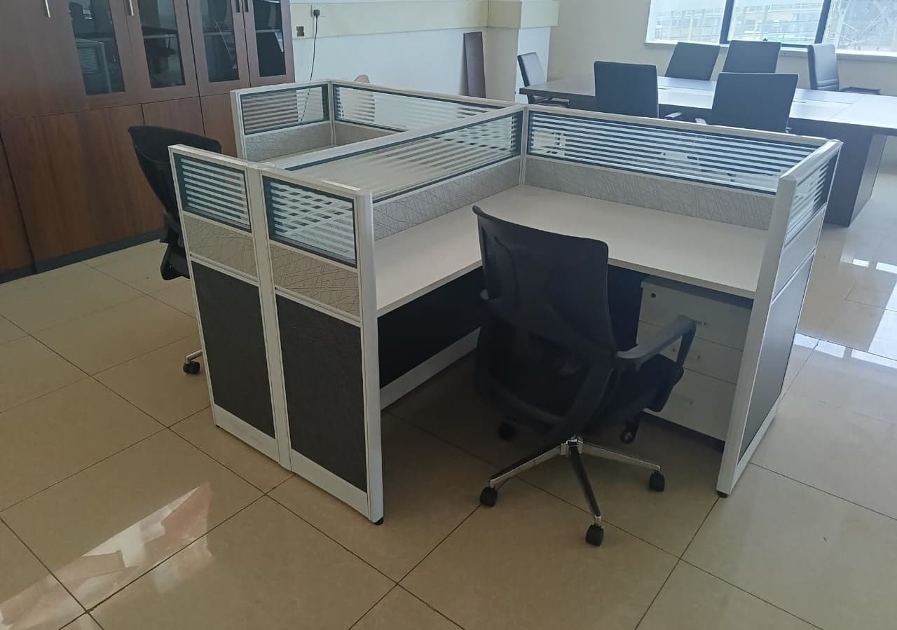 Modern Working Desk – Ksh 92000