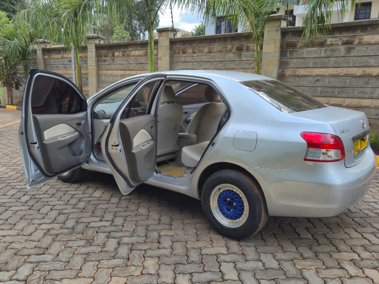 TOYOTA BELTA