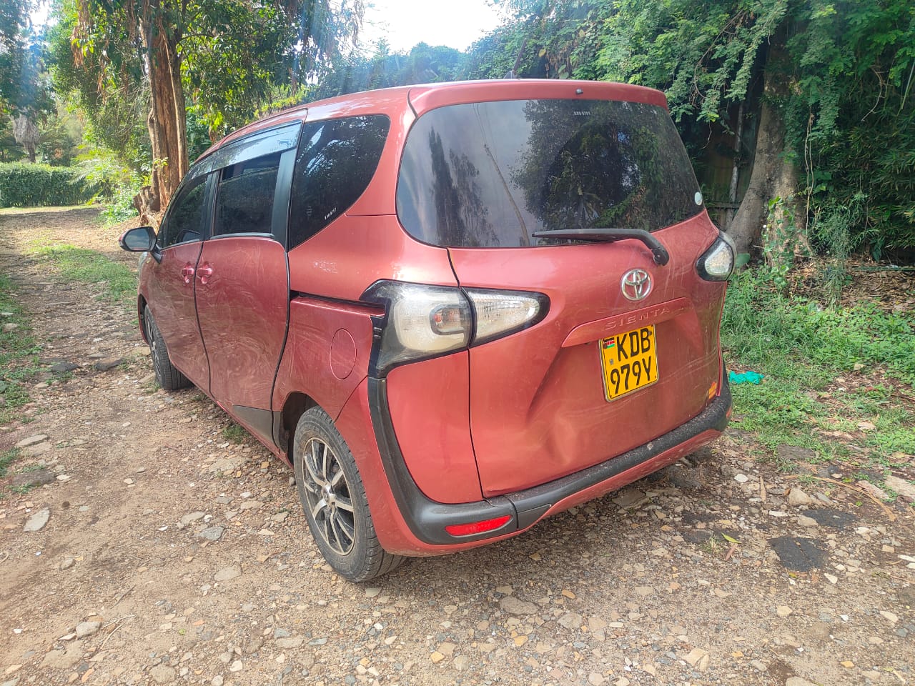 TOYOTA SIENTA